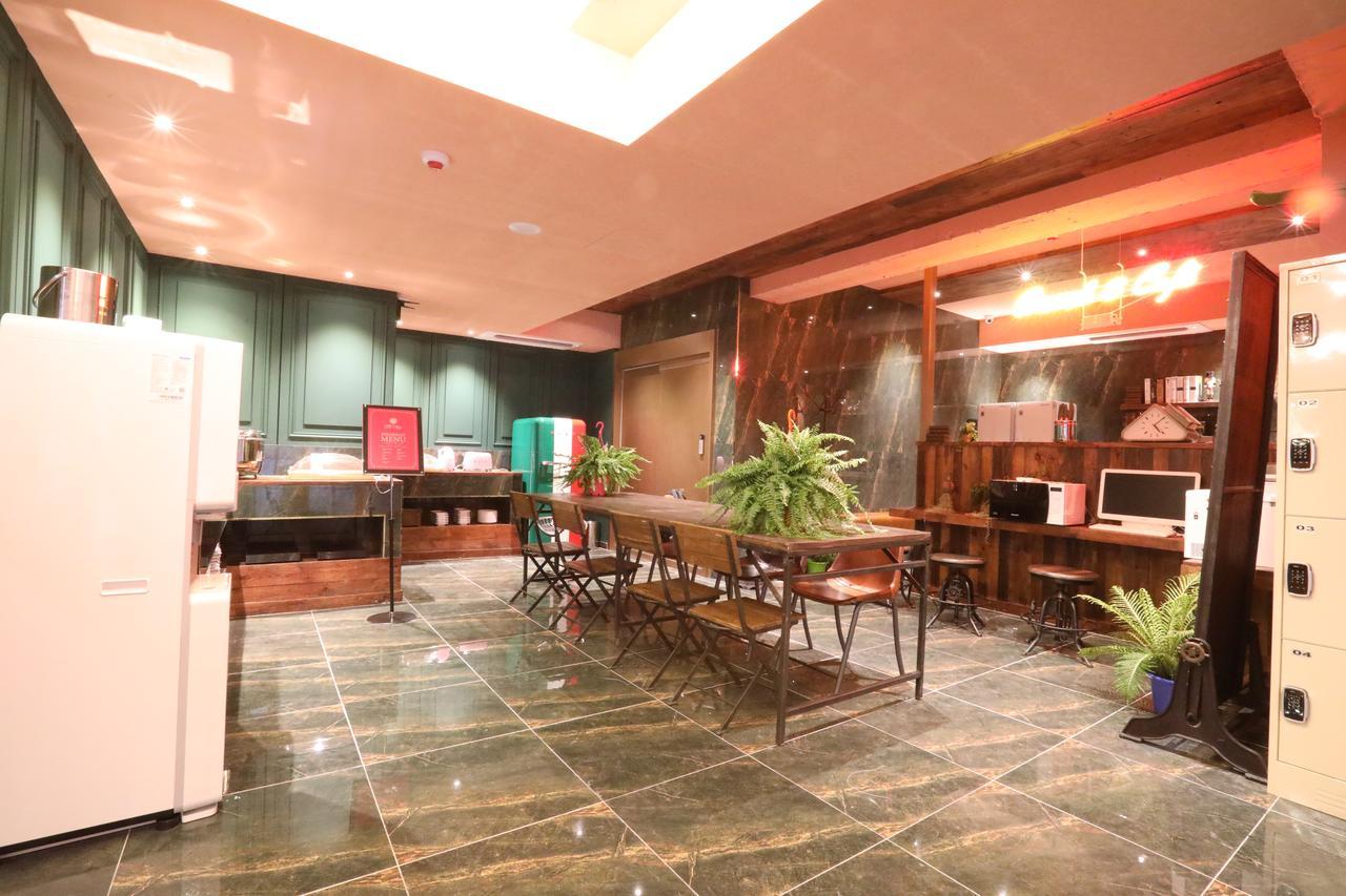 February Stay Gangseo Busan Exteriör bild