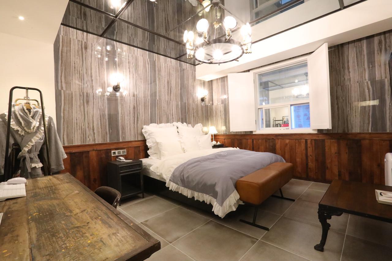 February Stay Gangseo Busan Exteriör bild